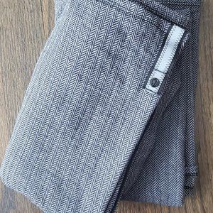 Lululemon infinity scarf